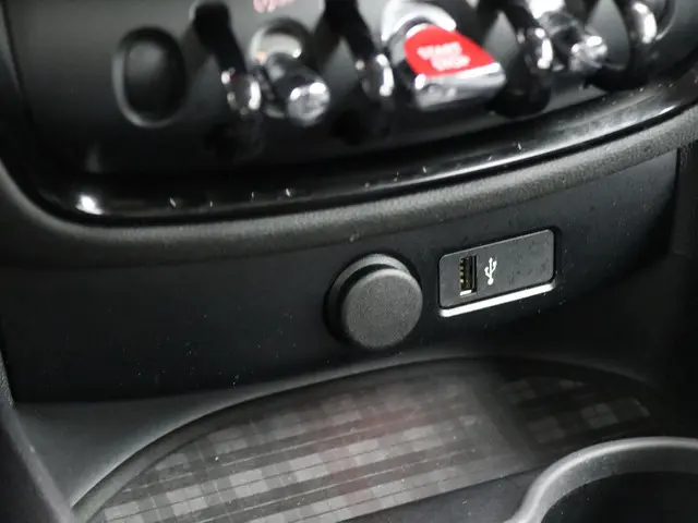 MINI Clubman Cooper 2021 Benzine 23