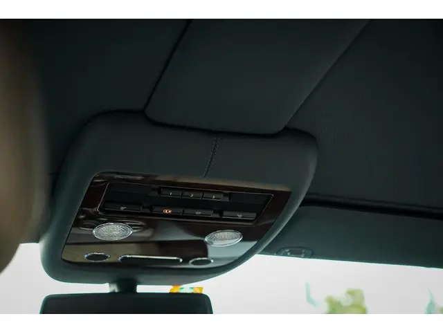 Bentley Flying Spur 6.0 W12 2016 Benzine 50