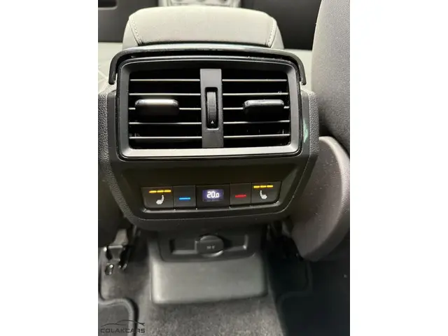 Škoda Karoq 2.0 TSI 4x4 Sportline Business 2022 Benzine 43