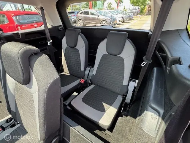 Citroën Grand C4 Picasso 1.6 e-THP Business 2016 Benzine 25