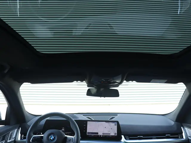 BMW iX2 xDrive30 2025 Elektrisch 32