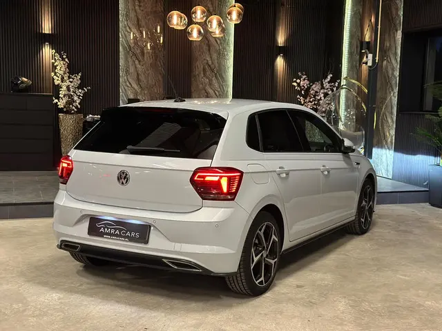 Volkswagen Polo 2