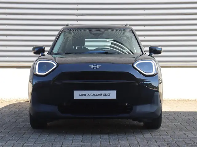 MINI Aceman E 2025 Elektrisch 3