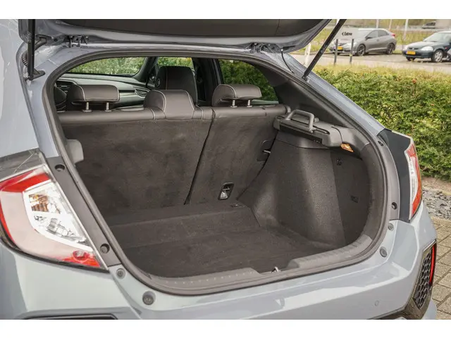 Honda Civic 1.0i VTEC EXECUTIVE 2020 Benzine 35