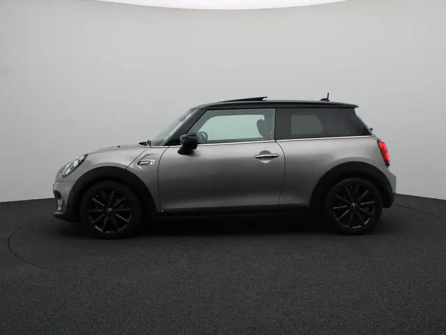 MINI 3-Deurs Cooper 2020 Benzine 4