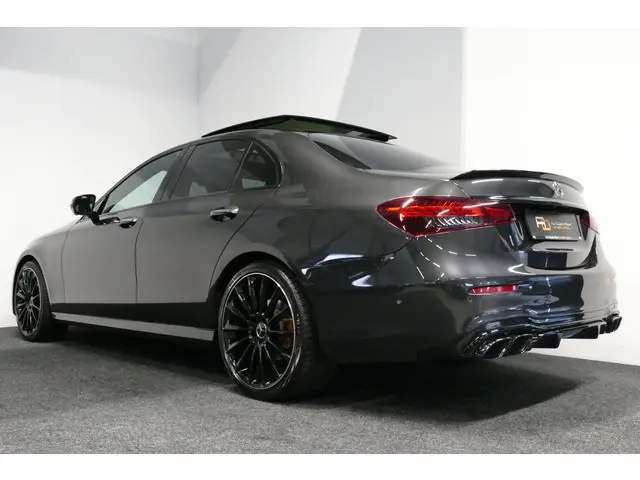 Mercedes-Benz E-Klasse 200 AMG Line 2020 Benzine 21
