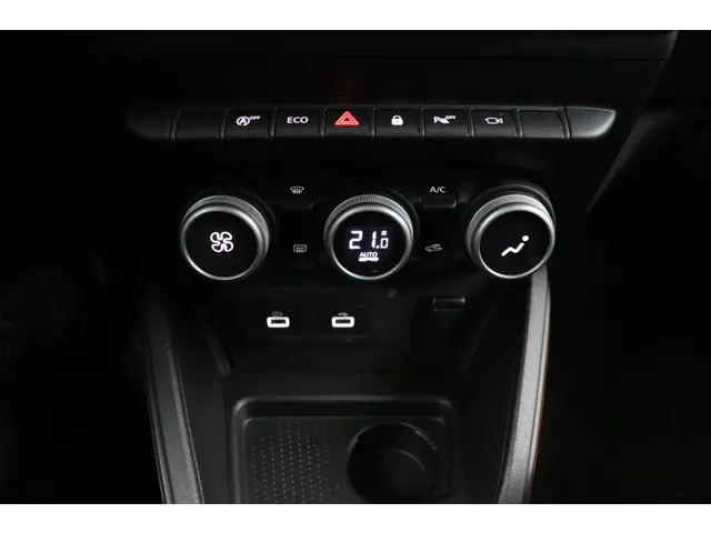 Dacia Duster 1.3 TCe 150 EDC Extreme 2023 Benzine 30