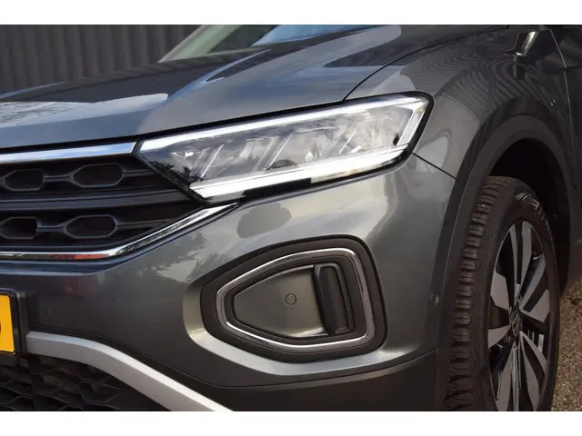 Volkswagen T-Roc 1.0 TSI GOAL Edition 2025 Benzine 19