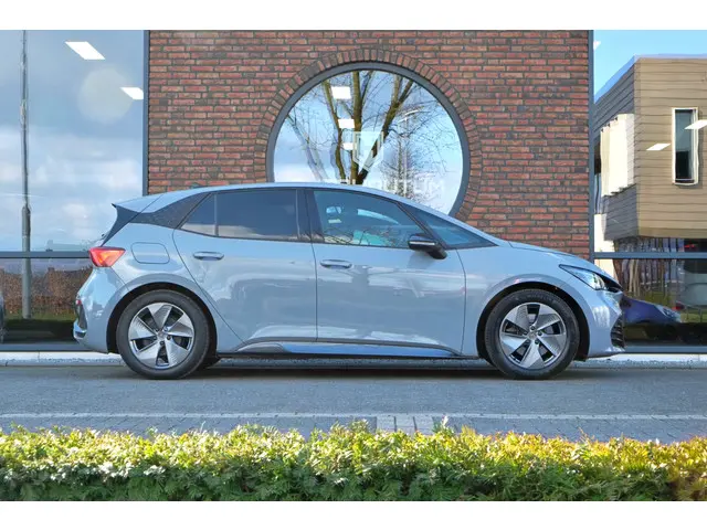CUPRA Born Adrenaline 62 kWh 204pk 2022 Elektrisch 13