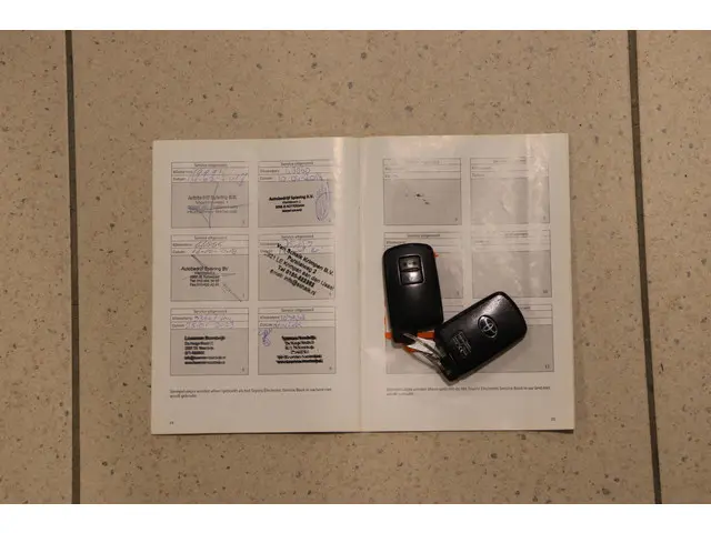 Toyota Yaris 1.5 Hybrid Trend, 2016 Hybride Benzine 27