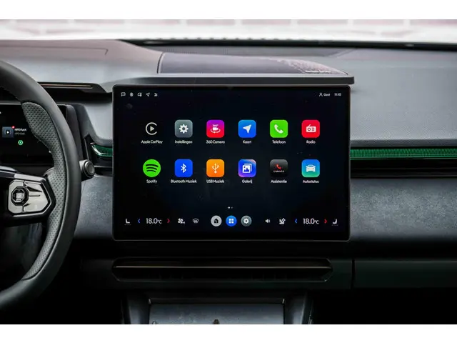 Lynk & Co 08 1.5 More 2026 Hybride Benzine 14