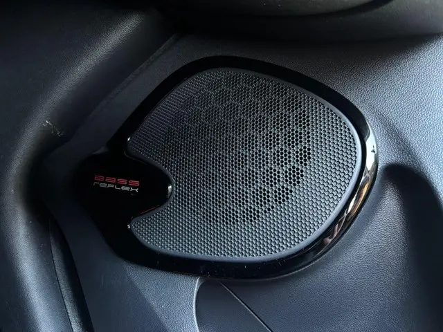 Renault Clio Estate 0.9 TCe Limited 2017 Benzine 16