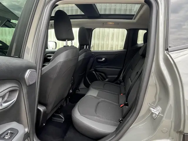 Jeep Renegade 1.5T e-Hybrid S 2023 Hybride Benzine 24