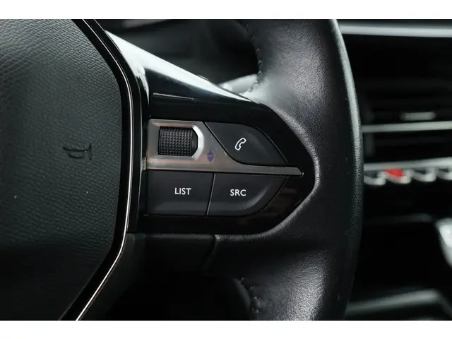 Peugeot e-2008 EV Allure Pack 50 kWh 2021 Elektrisch 11