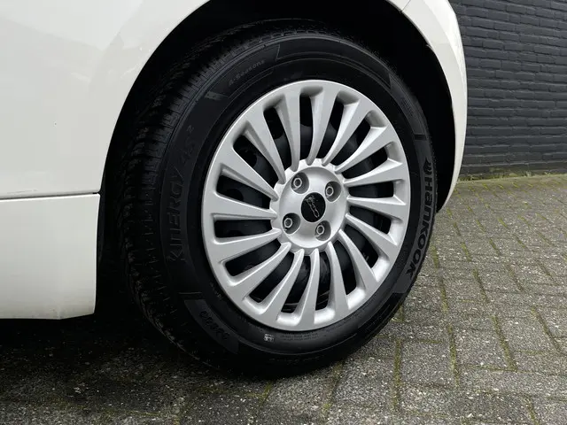 Fiat 500 Action 24 kWh, Airco, Bluetooth 2022 Elektrisch 25