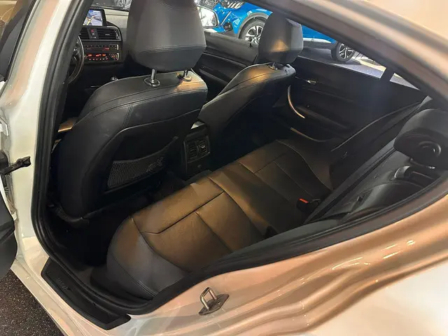 BMW 1 Serie 116i High Executive 2015 Benzine 13