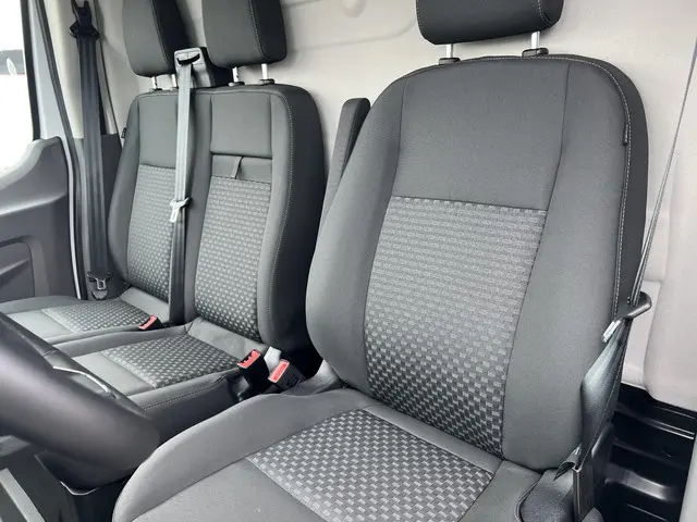 Ford E-Transit 350 L3H3 Trend 68 kWh 2023 Elektrisch 18
