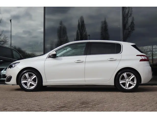 Peugeot 308 1.2 PT ALLURE 2017 Benzine 13