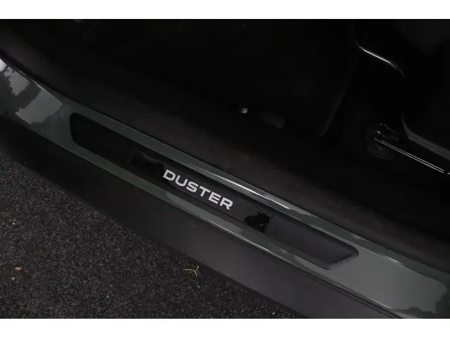 Dacia Duster 1.0 TCe 100 ECO-G Journey 2023 Benzine 33