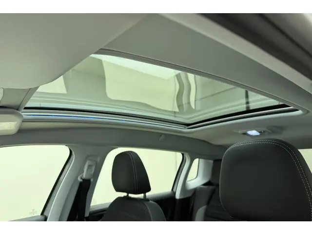 Peugeot 2008 1.2 PureTech Allure 2017 Benzine 18