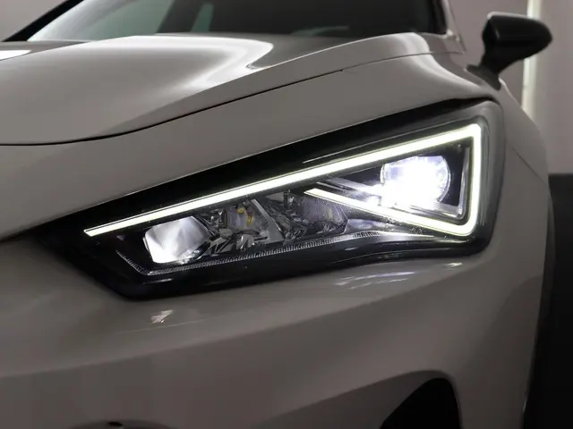 CUPRA Formentor 1.4 e-Hybrid 2022 Hybride Benzine 13