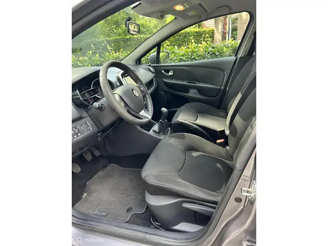 Renault Clio Estate 0.9 TCe Expression 2016 Benzine 9