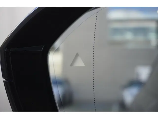 BMW 7 Serie M760e xDrive 2023 Hybride Benzine 26