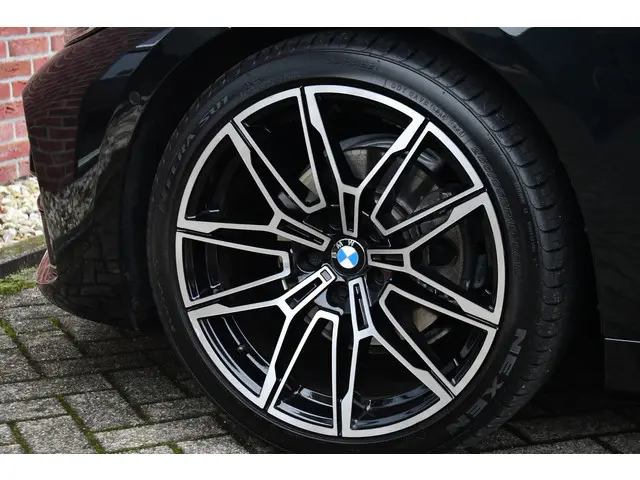 BMW 4 Serie Cabrio 420i M-Sport 2022 Benzine 47