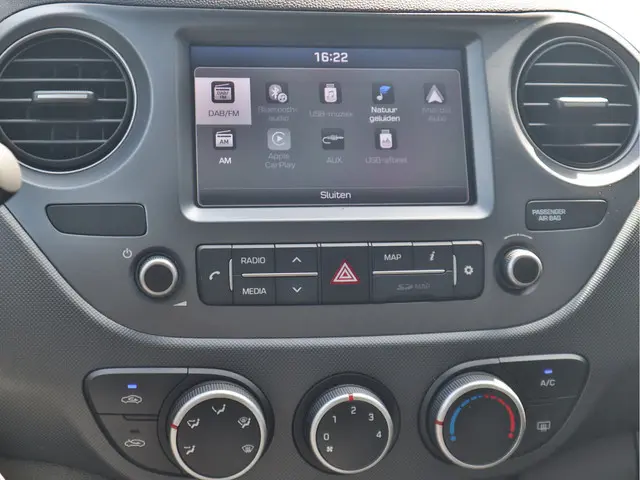 Hyundai i10 1.0i Comfort 2019 Benzine 19