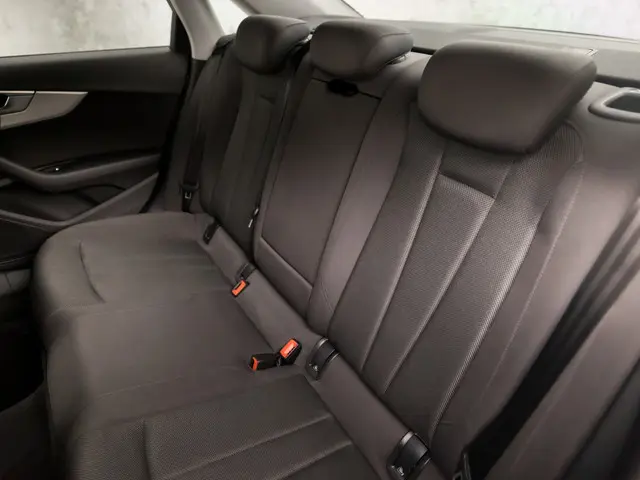 Audi A4 Limousine 1.4 TFSI Sport 2016 Benzine 16
