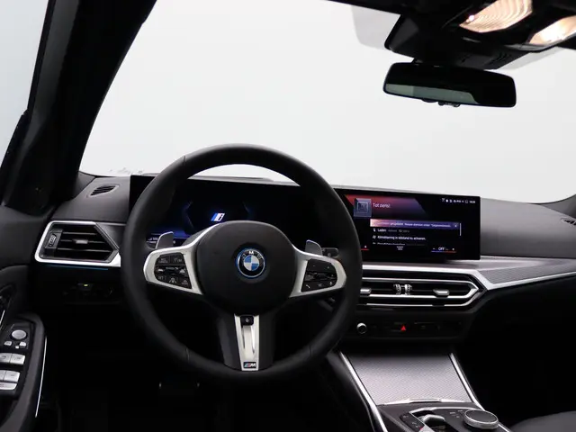 BMW 3 Serie Touring 320e 2025 Hybride Benzine 28