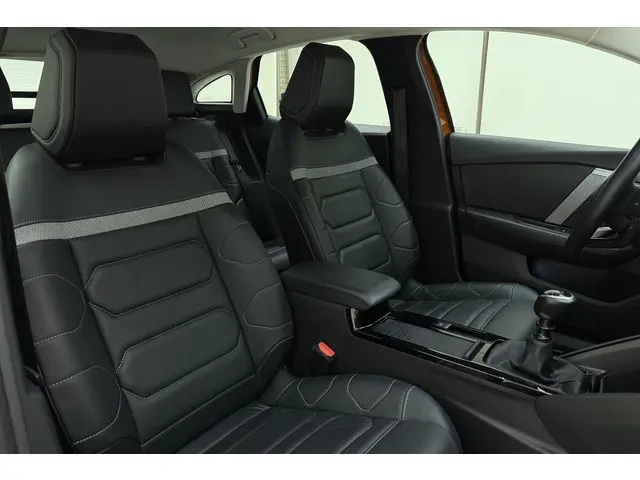 Citroën C4 1.2 130pk Feel Edition 2021 Benzine 14