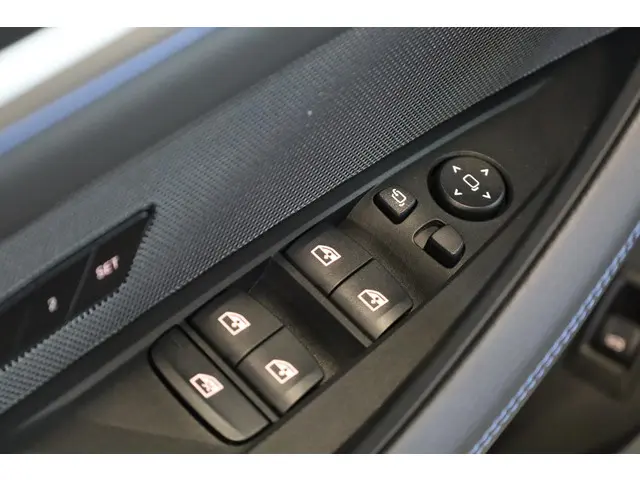 BMW i4 eDrive40 2023 Elektrisch 23