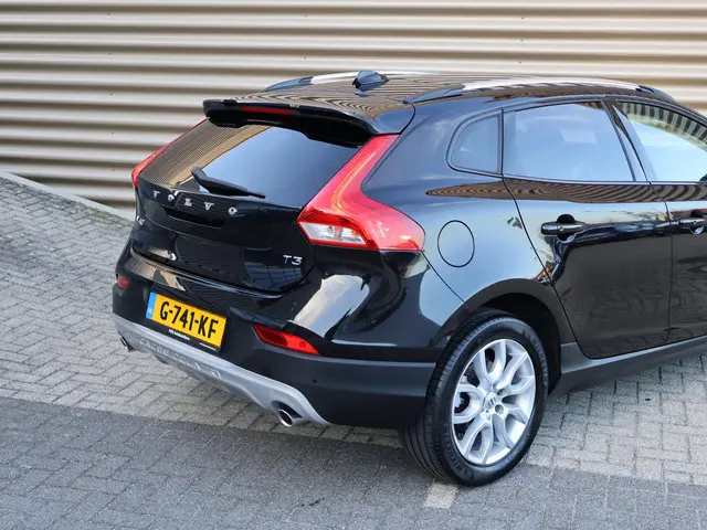 Volvo V40 Cross Country T3 Polar+ Luxury 2019 Benzine 25