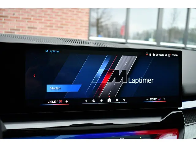 BMW M5 Touring 2025 Hybride Benzine 48