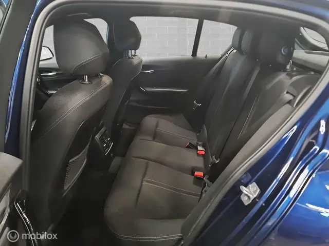 BMW 1 Serie 118i Executive Sportline 2019 Benzine 10