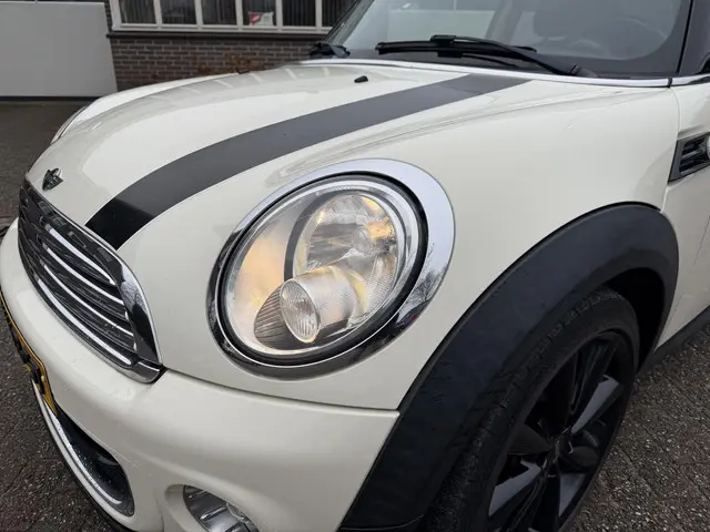 MINI One 3