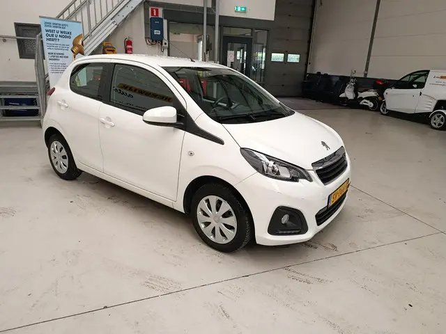 Peugeot 108 1.0 e-VTi Active 2018 Benzine 17