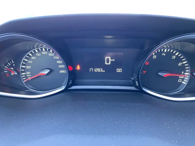 Peugeot 308 1.6 THP Allure 2014 Benzine 20