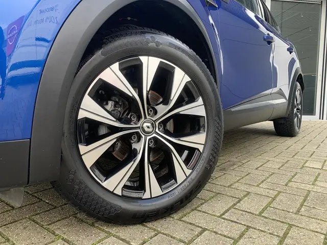 Renault Captur 1.0 TCe 90 techno 2023 Benzine 22