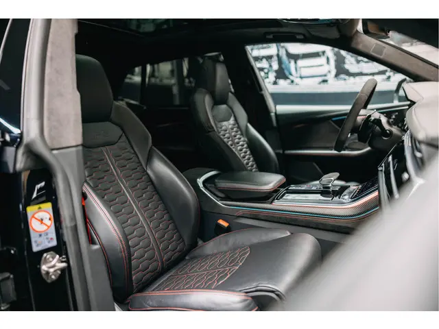 Audi RSQ8 4.0 TFSI quattro 2020 Hybride Benzine 25