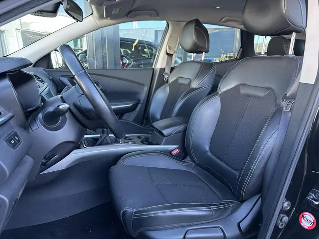 Renault Kadjar 1.2 TCe Intens 2017 Benzine 9