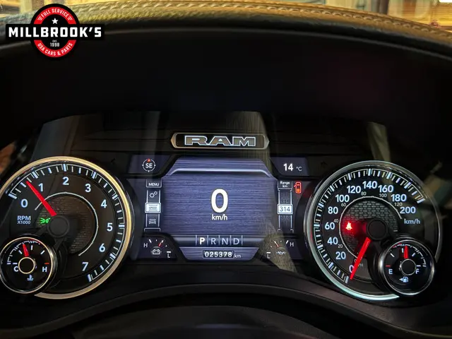 Dodge Ram 1500 5.7 V8 Laramie 2023 LPG/Gas 12