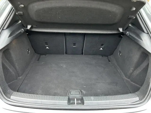 Mercedes-Benz A-Klasse 220 Premium 2019 Benzine 10