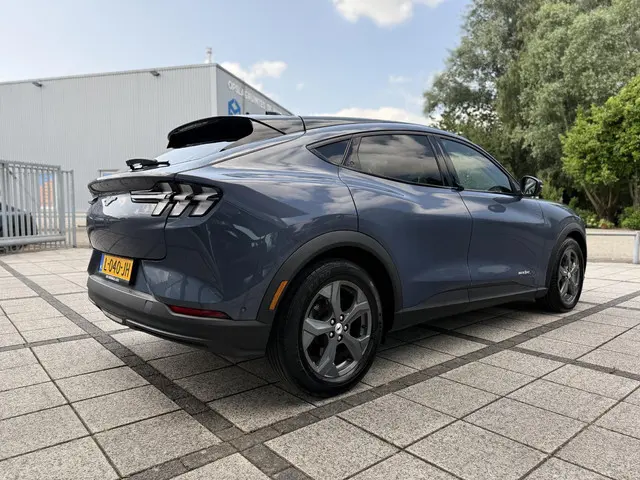 Ford Mustang Mach-E Aut. Extended 98kWh 2021 Elektrisch 6