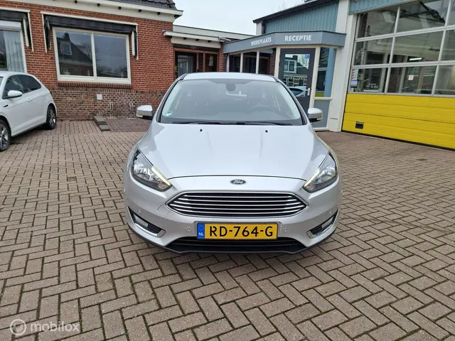 Ford Focus 1.0 Titanium 2017 Benzine 8
