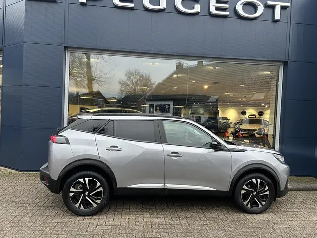 Peugeot 2008 1.2 Turbo 130 PK Allure Pack 2022 Benzine 20
