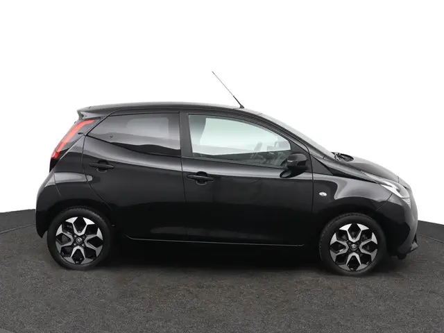 Toyota Aygo 1.0 VVT-i x-joy 2020 Benzine 13