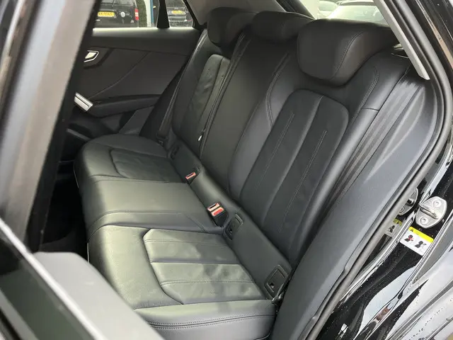 Audi Q2 35 TFSI S Edition 2025 Benzine 10