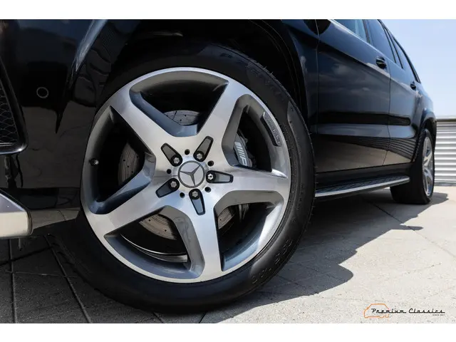 Mercedes-Benz GL AMG 63 2013 Benzine 23